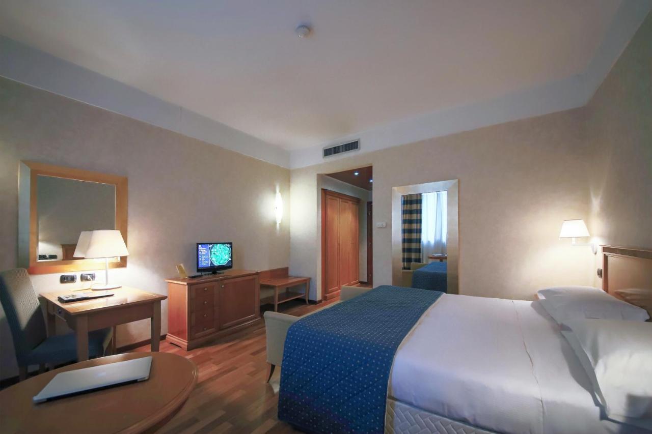 Monica Hotel Fiera Pregnana Milanese Εξωτερικό φωτογραφία