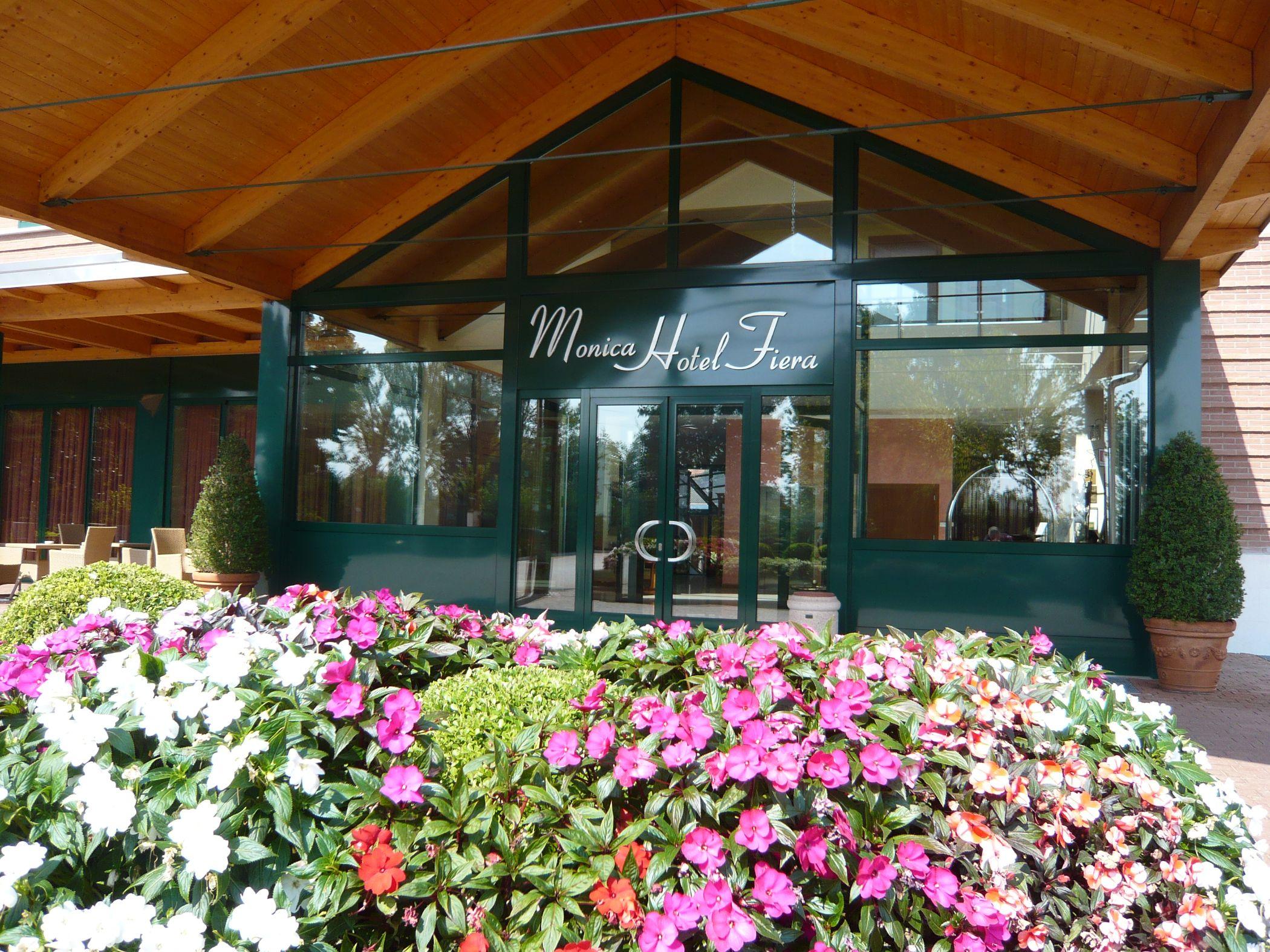 Monica Hotel Fiera Pregnana Milanese Εξωτερικό φωτογραφία