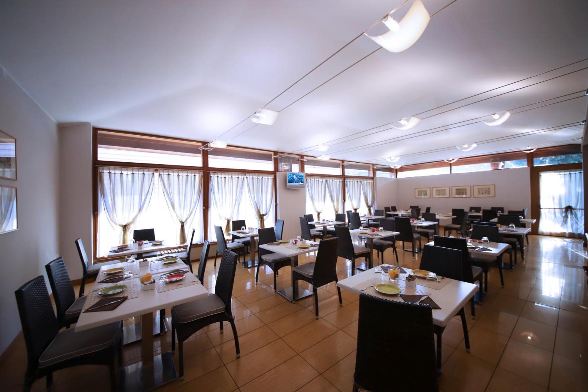 Monica Hotel Fiera Pregnana Milanese Εξωτερικό φωτογραφία