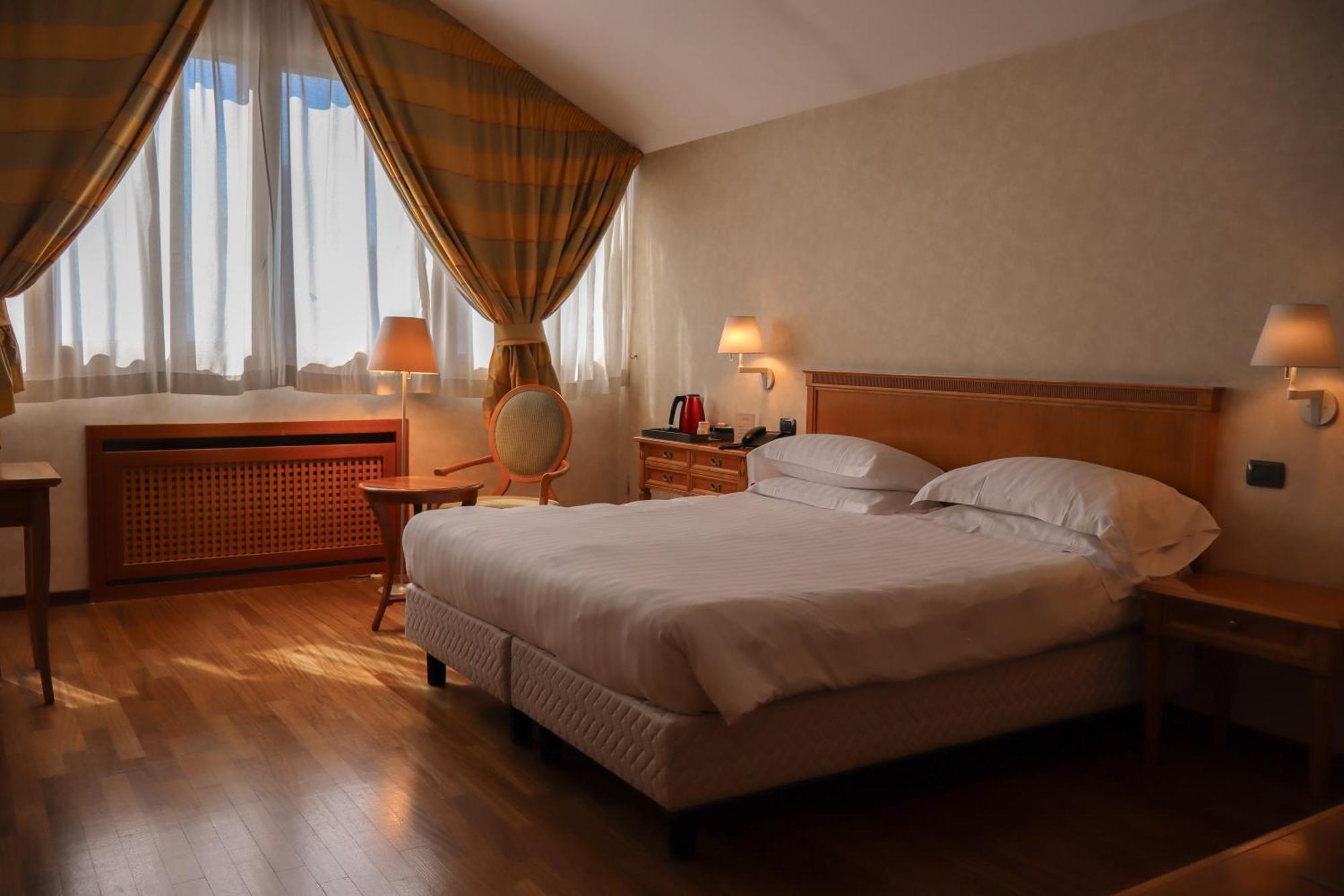 Monica Hotel Fiera Pregnana Milanese Εξωτερικό φωτογραφία