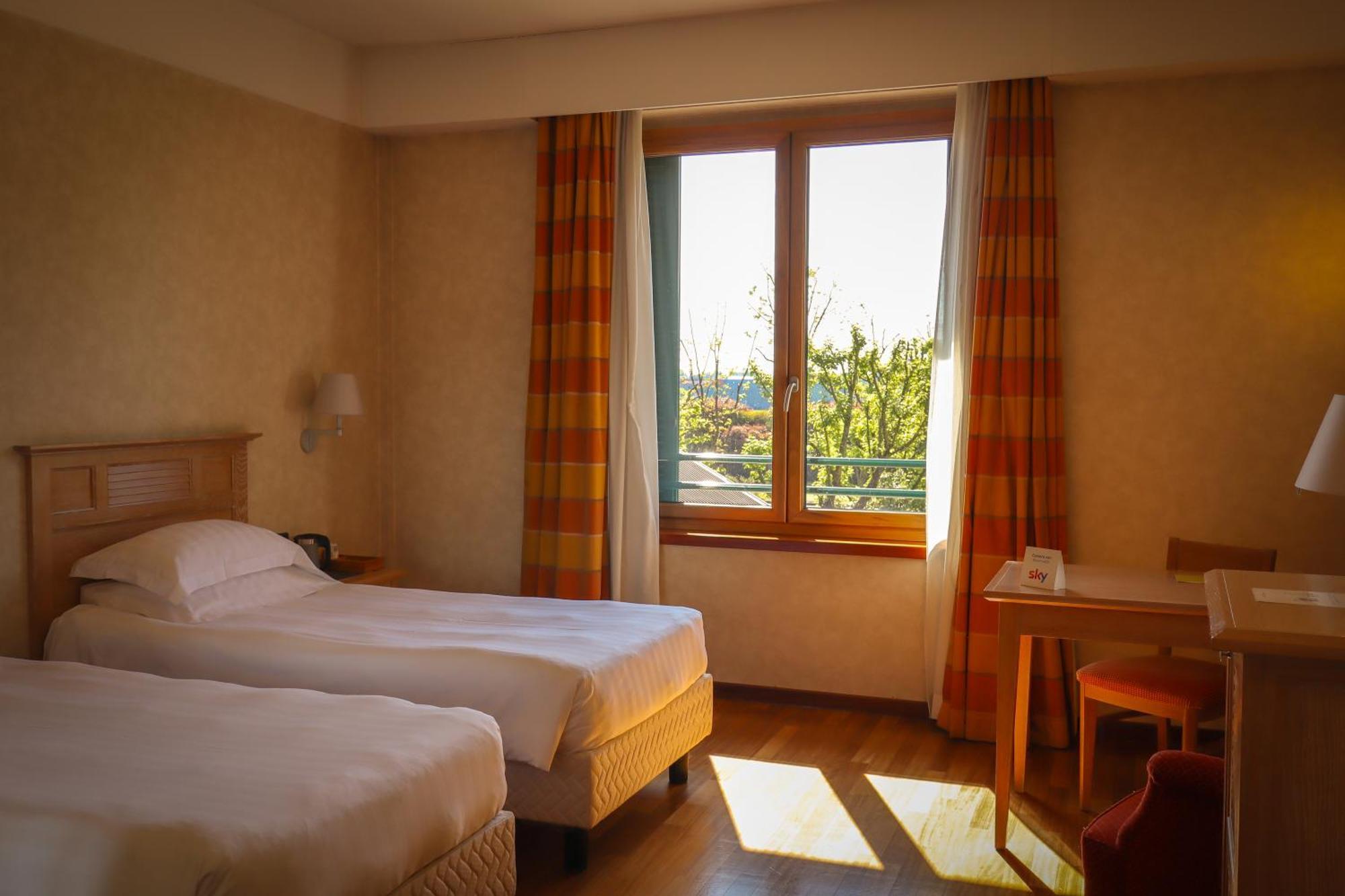 Monica Hotel Fiera Pregnana Milanese Εξωτερικό φωτογραφία