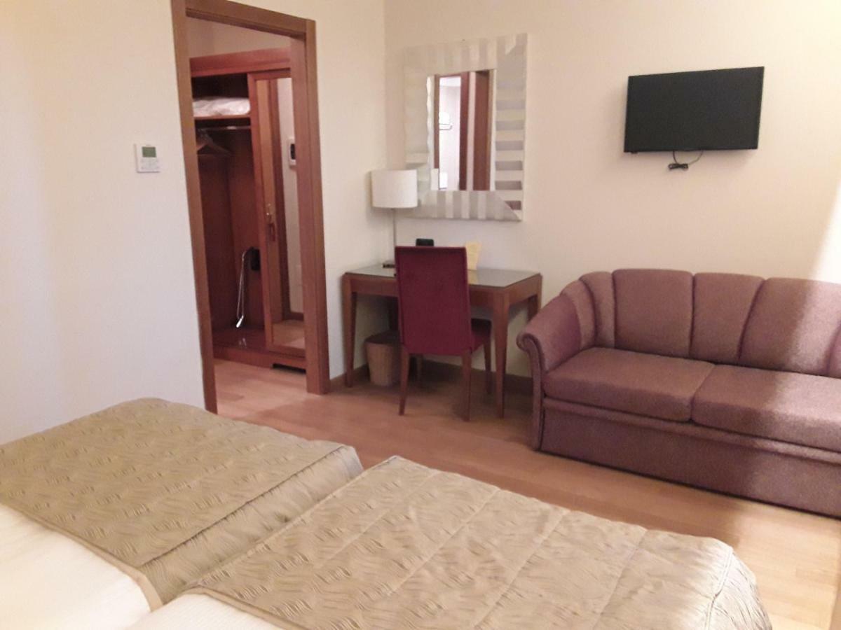 Monica Hotel Fiera Pregnana Milanese Εξωτερικό φωτογραφία