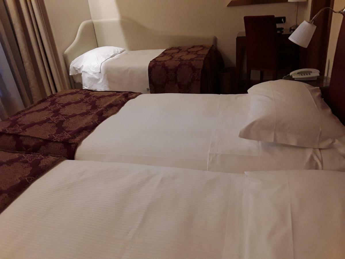 Monica Hotel Fiera Pregnana Milanese Εξωτερικό φωτογραφία