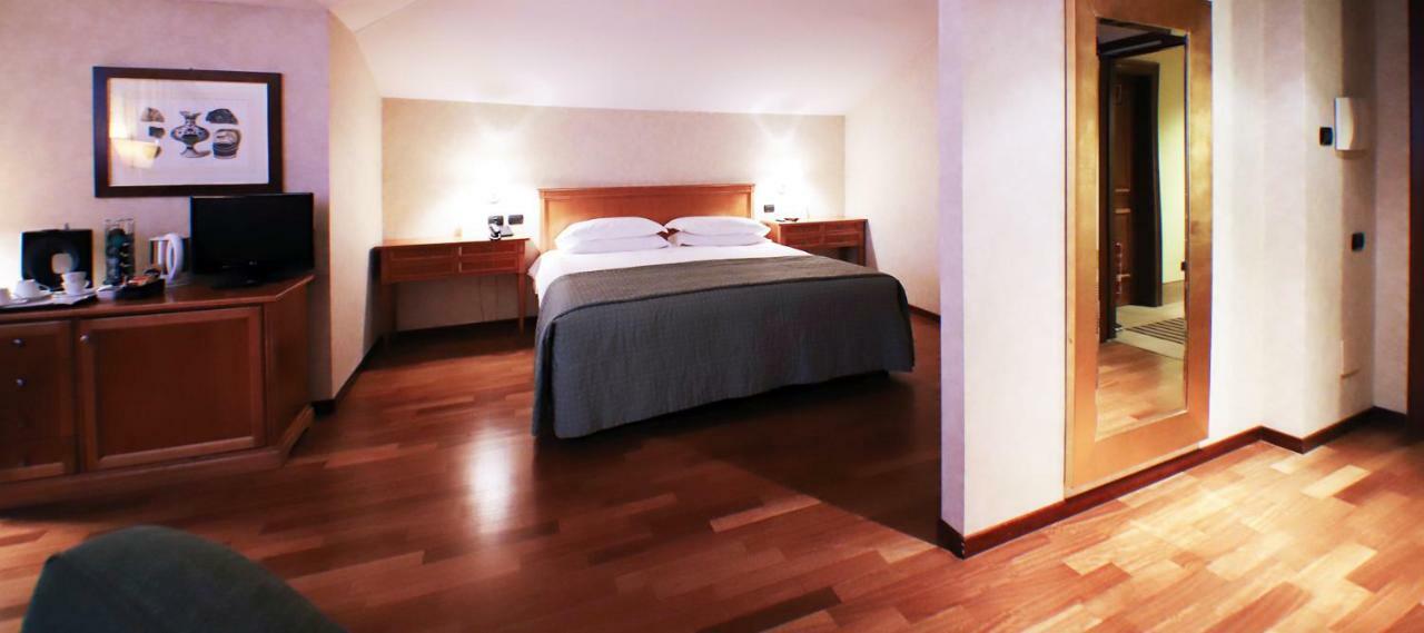 Monica Hotel Fiera Pregnana Milanese Εξωτερικό φωτογραφία