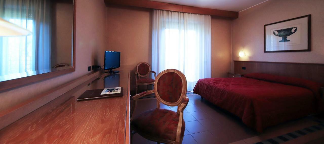 Monica Hotel Fiera Pregnana Milanese Εξωτερικό φωτογραφία